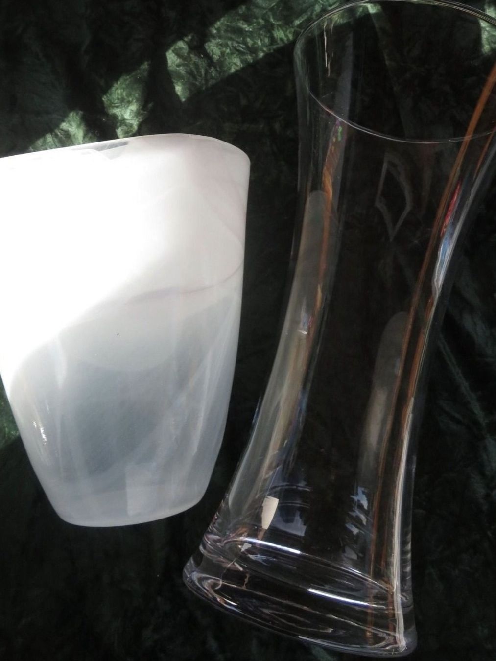 Vasen & Gefässe: 2 GLAS  BODENVASEN – Gebraucht aus Huttwil von Kunterbuntli