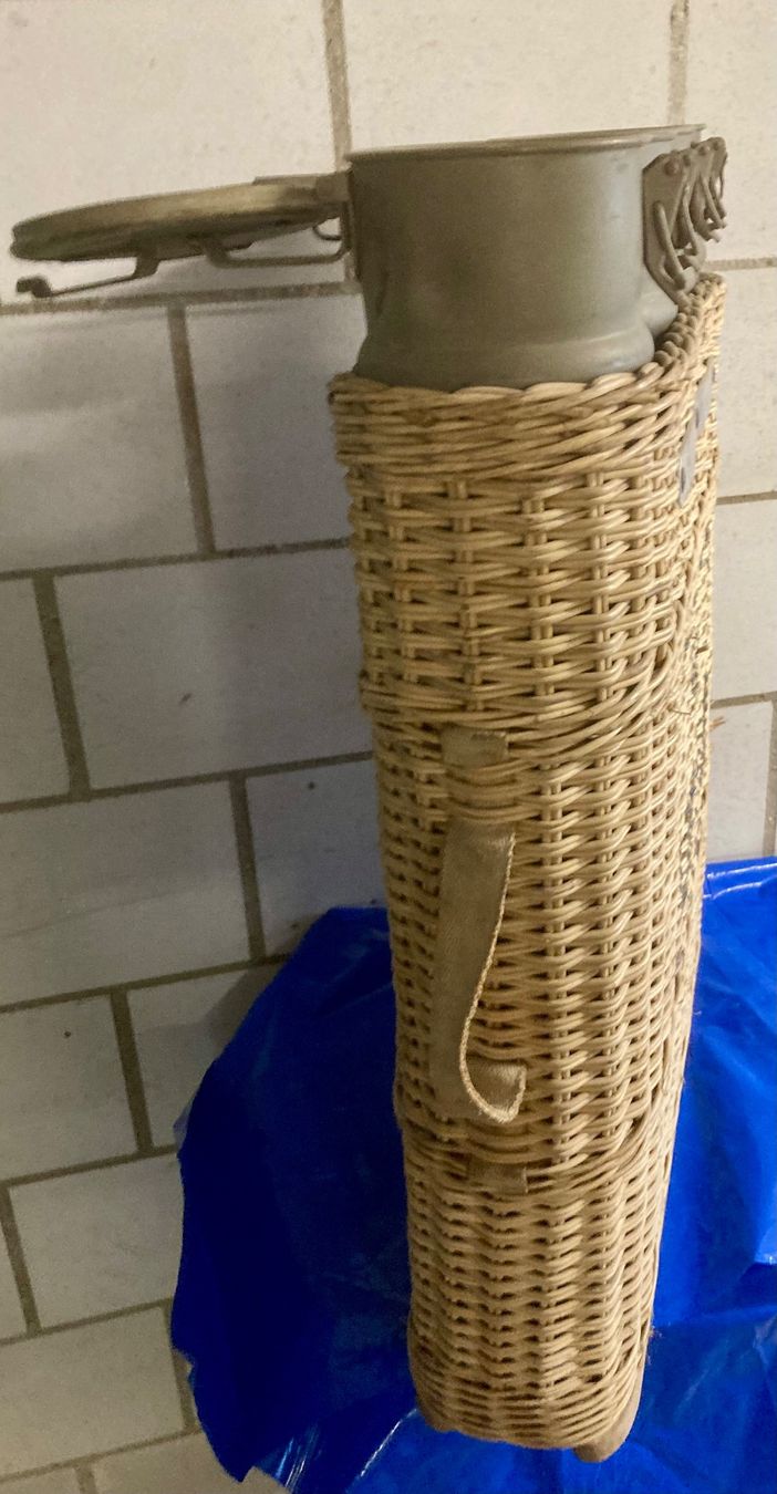 Attrezzatura & Pezzi di ricambio: Munitionskorb als Schirmständer, Plakatbehälter usw. – Usato da Rüegsauschachen venduto da Andyalfredo 2