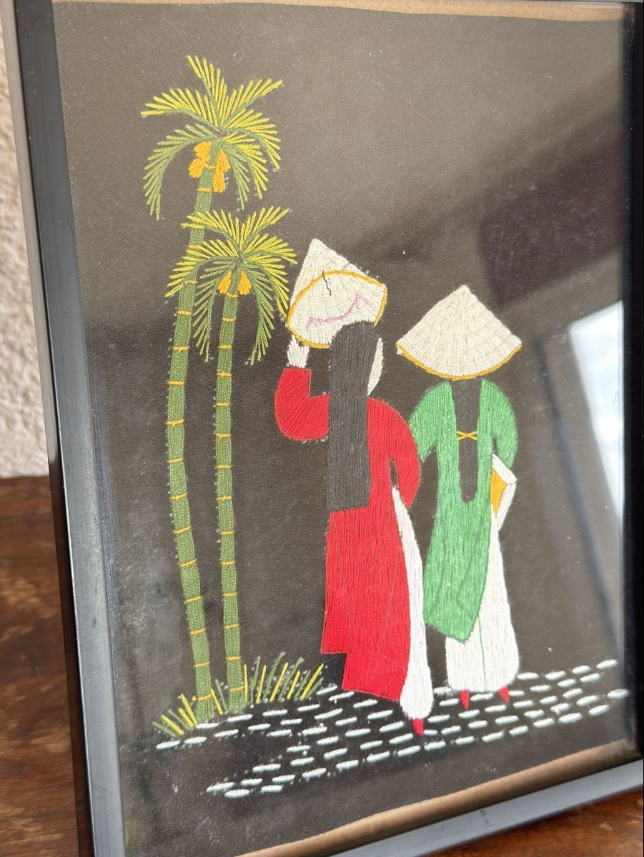 Poster & Bilder: Asiatisches Stickbild, gerahmtes Kunstwerk – Gebraucht aus Hinterkappelen von hugo_sophian 1
