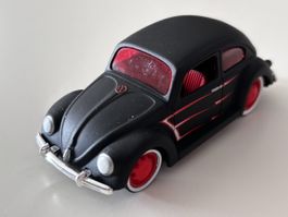 Voiture miniature Volkswagen Coccinelle noire custom, état n