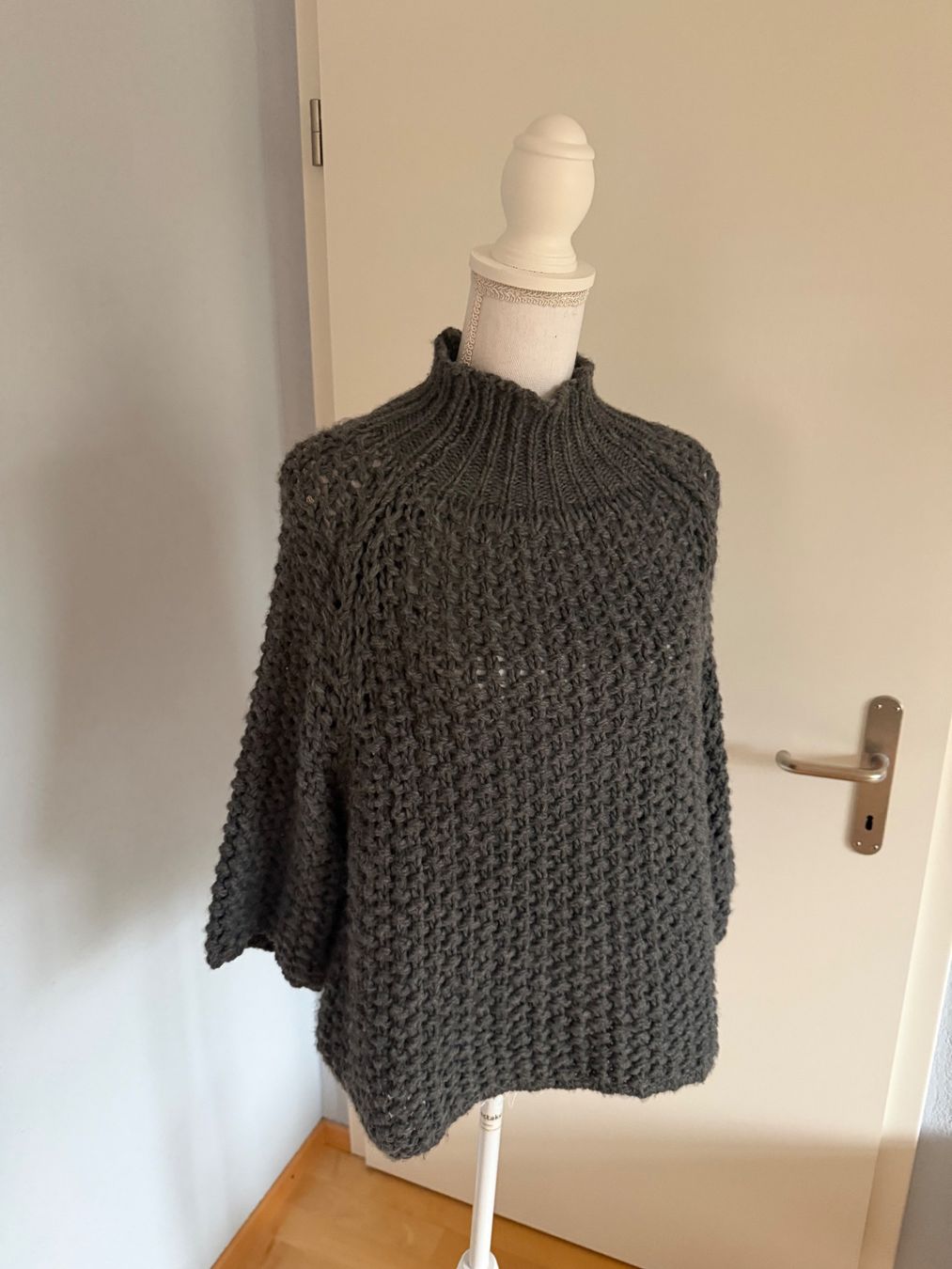 Maglioni & Felpe: Marta Pullover Onesize – Usato da Lohn SH venduto da mathea