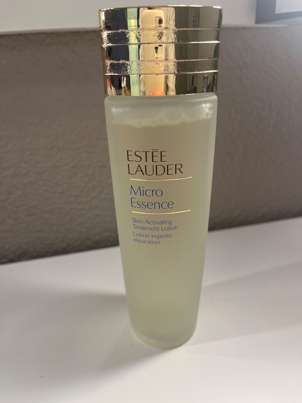 Estée Lauder Cura del viso: Micro Essence 150ml Lotion Estée Lauder – Nuovo e nell'imballaggio originale da St. Gallen venduto da lad_9kn2 1