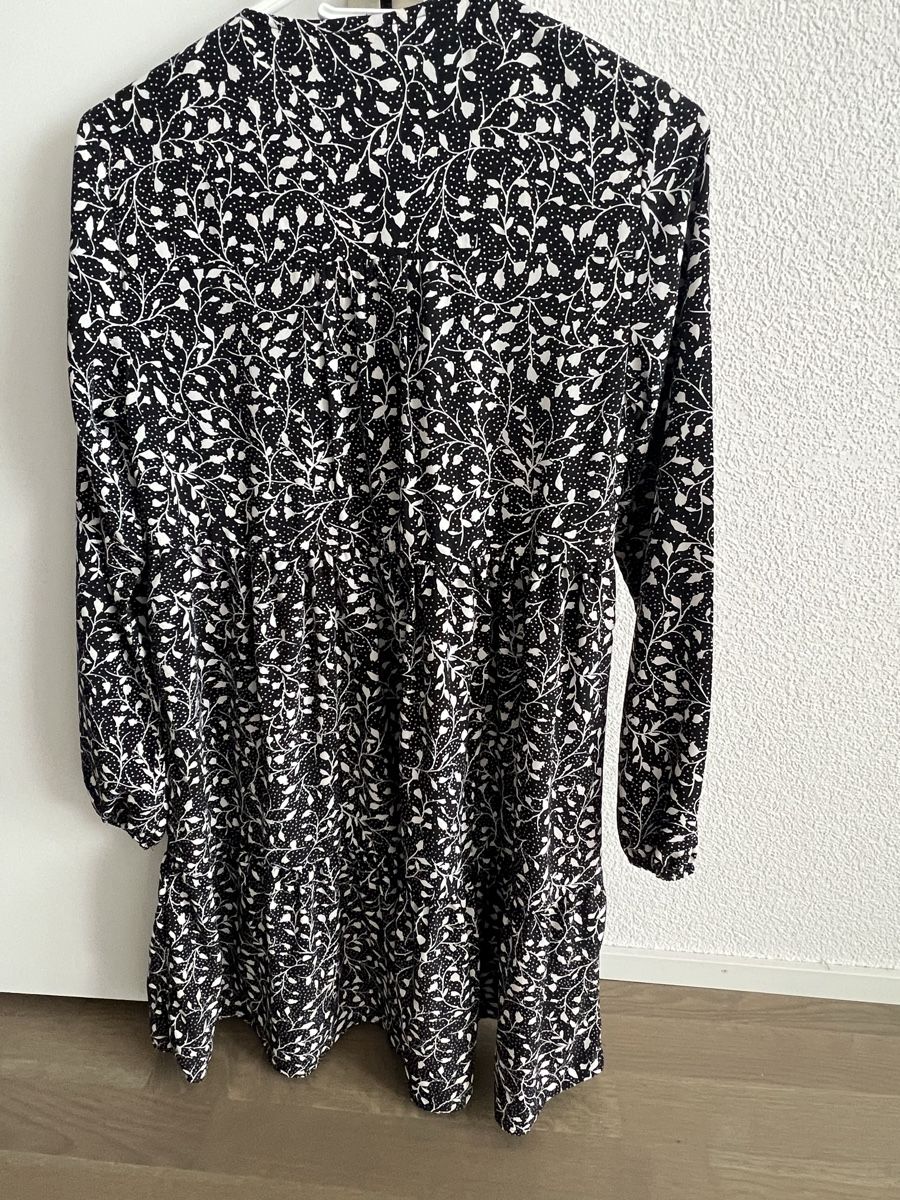 Only Vestiti: Damen Kleid – Nuovo (secondo la descrizione) da Kriens venduto da Luzernerin_K 8