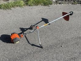 Débroussailleuse Husqvarna 324 R-x DÉFECTUEUSE