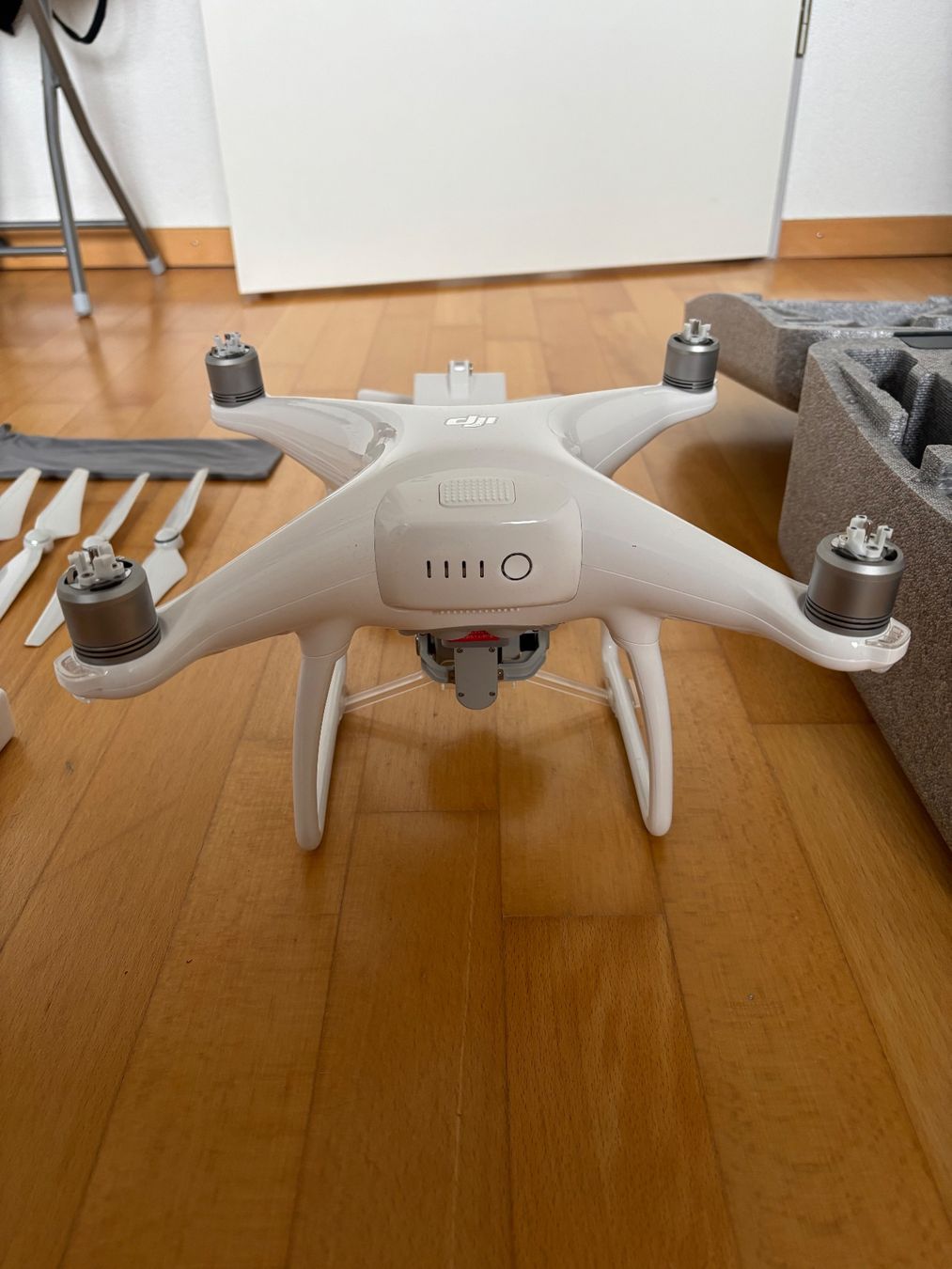 DJI Modellismo RC: DJI Phantom 4 Set mit Akku – Usato da Heimberg venduto da joe_kx25 1
