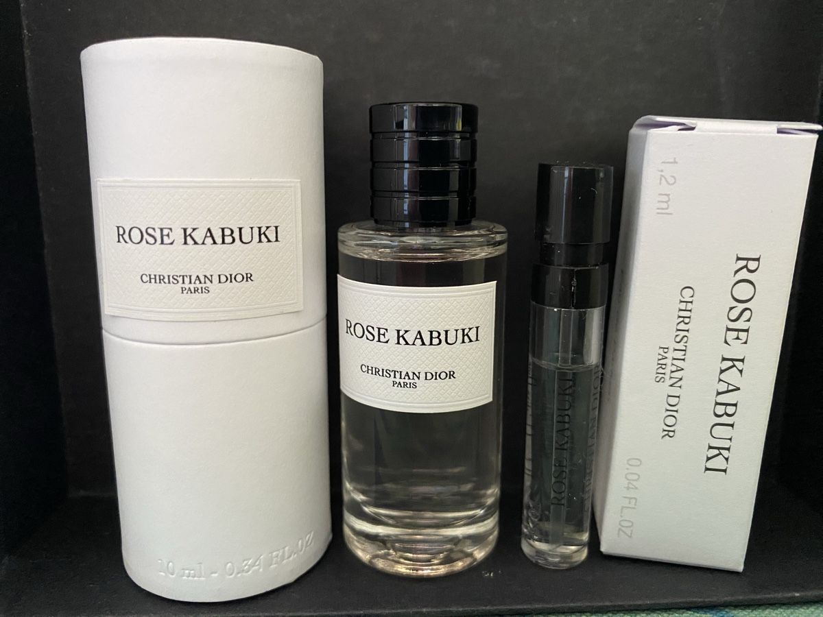 Dior Profumi & Eau de Toilette: Rose Kabuki Dior Privée – Nuovo e nell'imballaggio originale da Bouveret venduto da wes_7zll