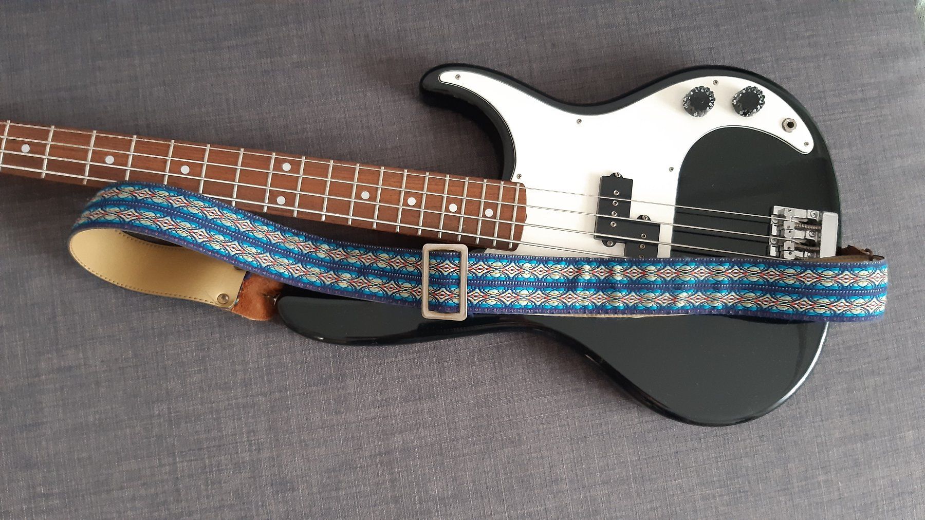 Strumenti musicali: Washburn Force 4 Precision E-Bass – Usato da Basel venduto da odradek 6