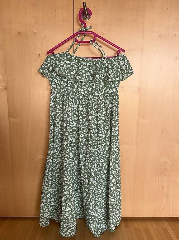 Vestiti & Gonne: Kleid 10-12 Jahre – Nuovo e nell'imballaggio originale da Buchs AG venduto da Cres3