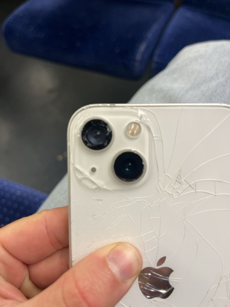 Apple Telefoni cellulari / Smartphones: Iphone 13, 128gb defekt  – Difettoso da Baden venduto da AnnikaBaettig 2