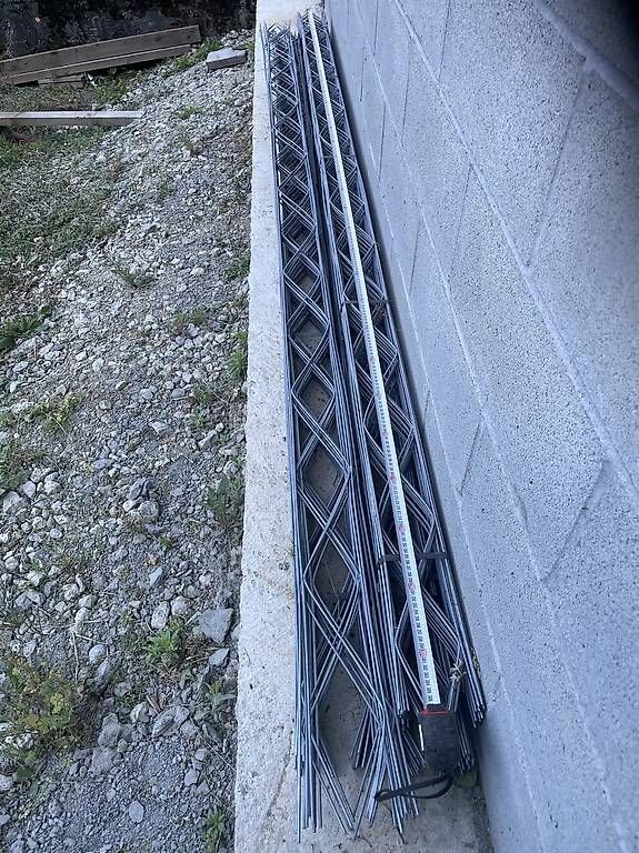 Truss: Materiale da costruzione – Gebraucht aus Motto (Blenio) von del_l599
