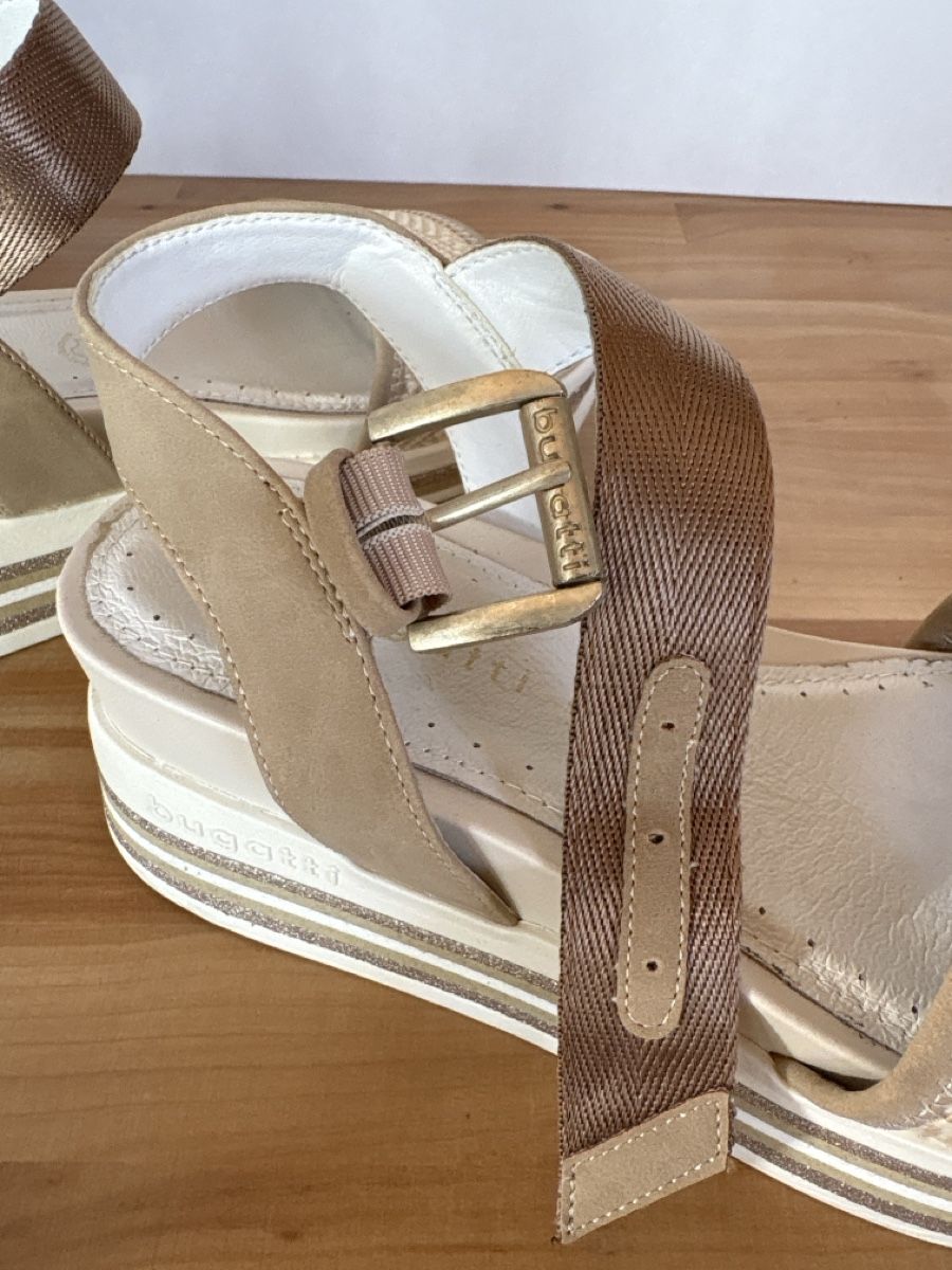 Bugatti Damenschuhe: Sandalen von bugatti – Neu (gemäss Beschreibung) aus Rümlang von euqinom16 3