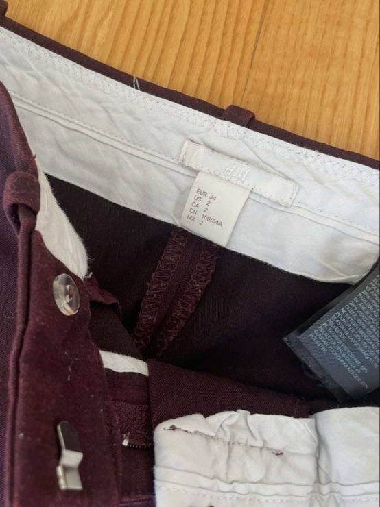 Kleiderpakete: Kleiderpaket: Zwei Stoffhosen 34 – Gebraucht aus Roggwil BE von R.. 3