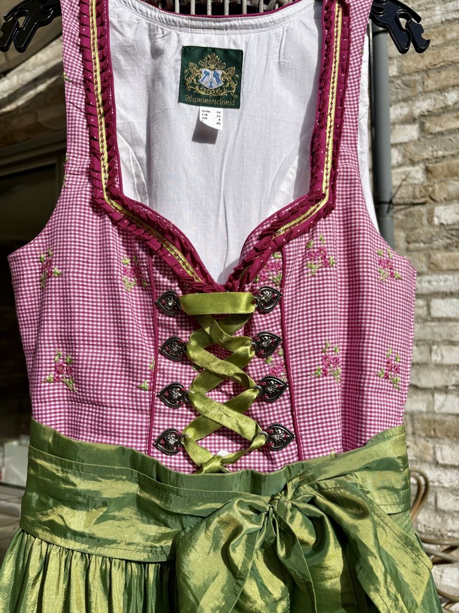 Kleider: Dirndl HAMMERSCHMID – Gebraucht aus Zürich von 123luna