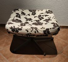Fuss Hocker mit Blumenmuster guter Zustand