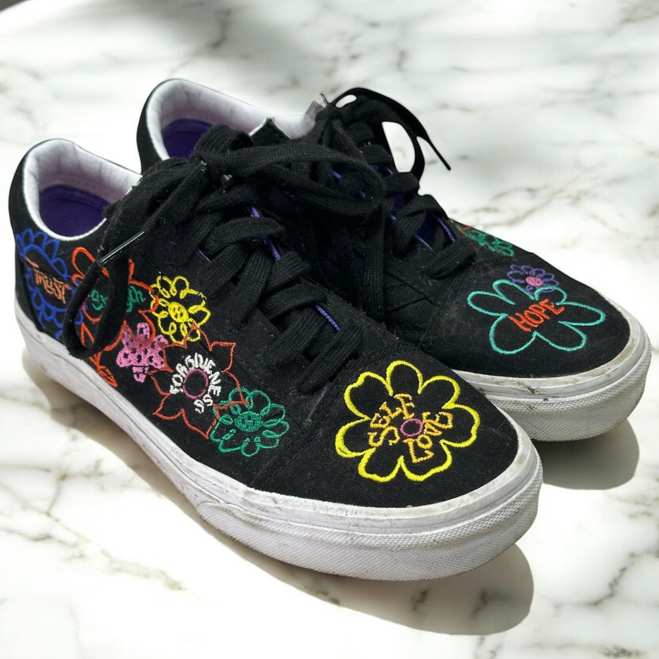 Vans Herrenschuhe: Vans Old Skool brodées. Pointure 38 – Gebraucht aus Morges von sauveurdetresors