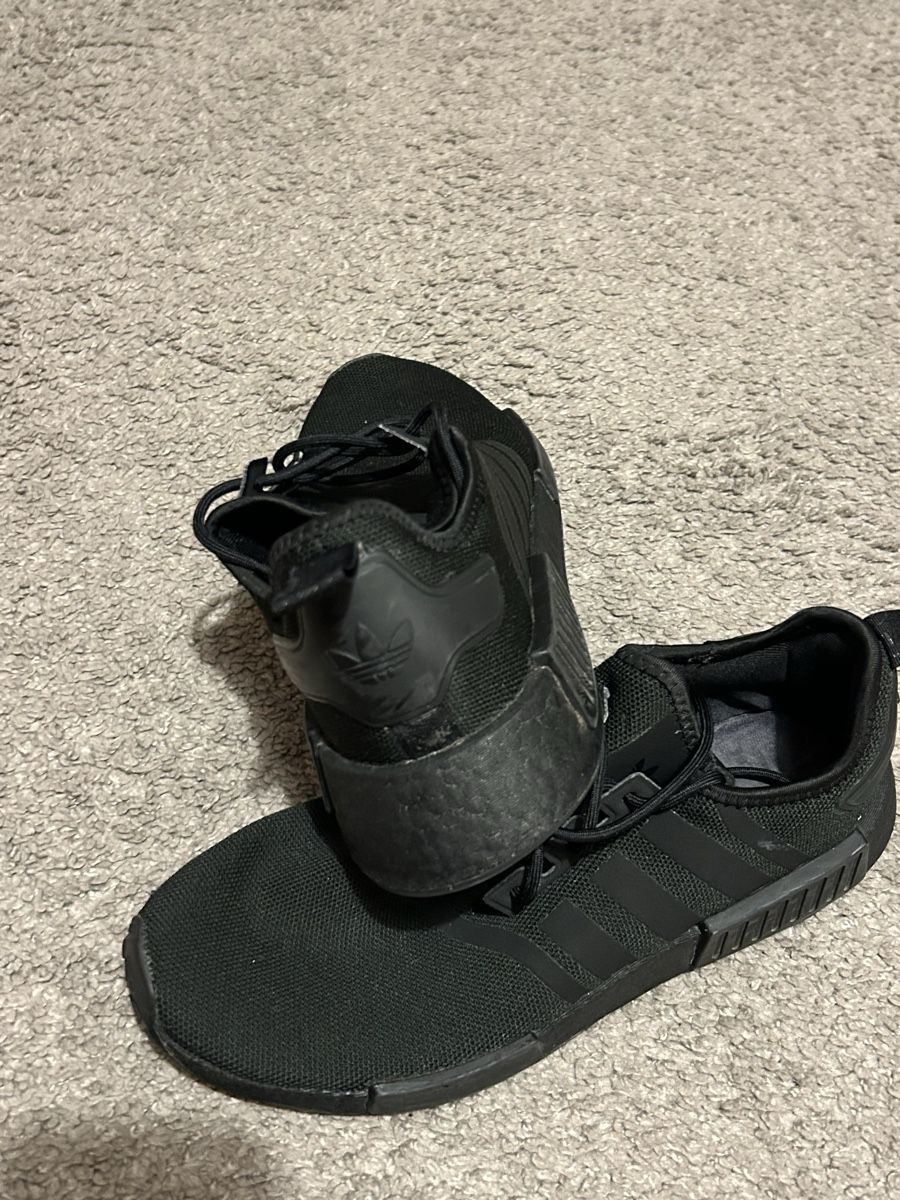 Chaussures hommes: Adidas Schuhe – D'occasion à Volketswil par vbo_wzz8 2