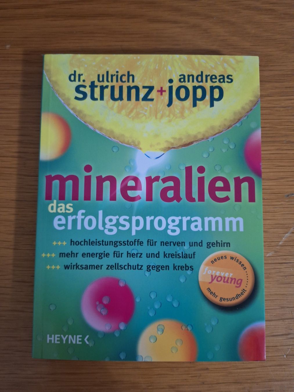 Libri: Buch: Mineralien Erfolgs-Programm - Strunz + Jopp – Nuovo (secondo la descrizione) da Starrkirch-Wil venduto da LucyDog