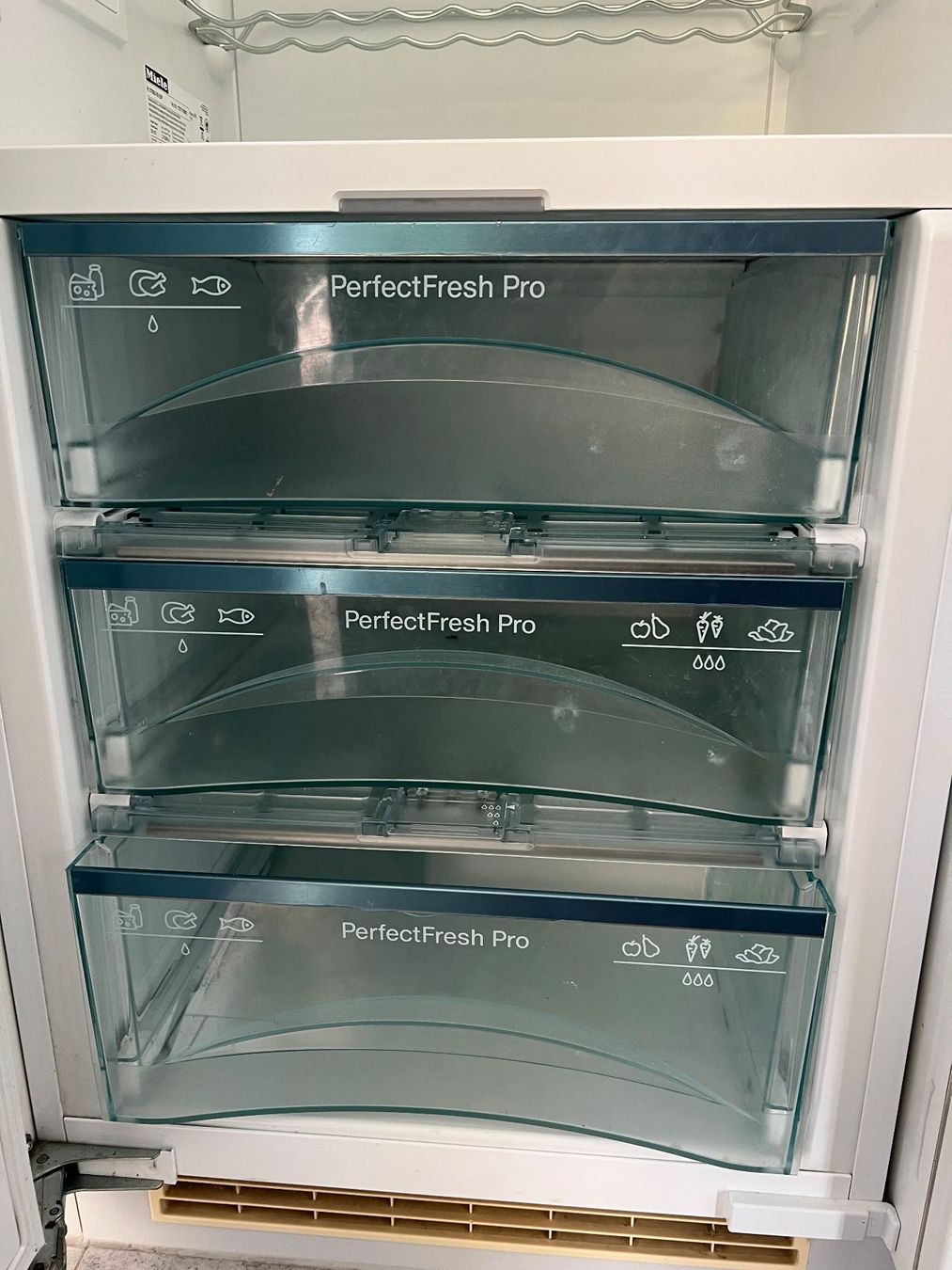 Miele Réfrigérateurs: Miele Einbaukühlschrank 55er-Norm – D'occasion à Zug par Summer2024 1