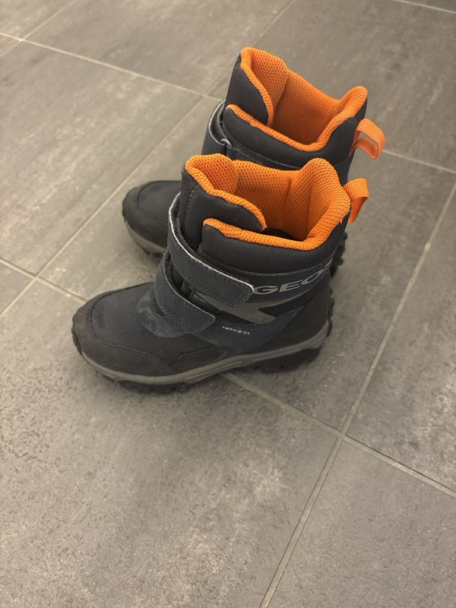 Geox Scarpe per ragazzi: Kinder Winterstiefel GEOX Grösse 27 – Usato da Pfäffikon ZH venduto da Shona