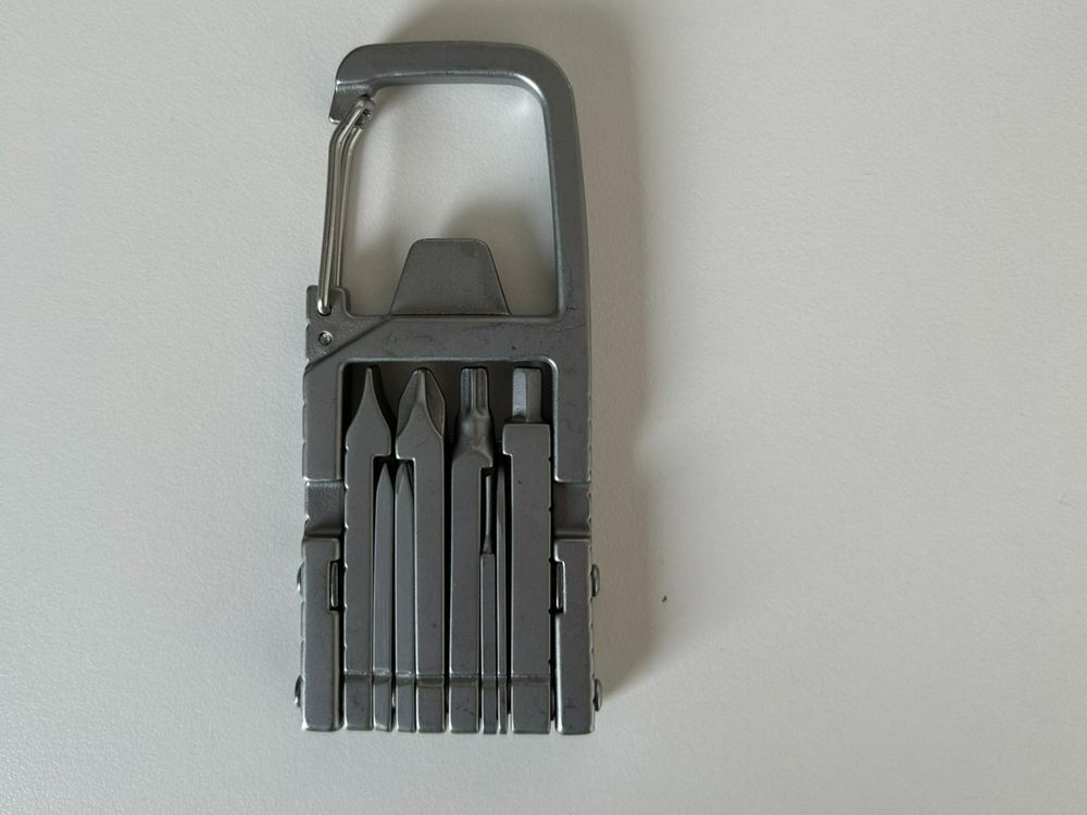 Multi-outil De Poche En Titane EDC – Porte-clés Mousqueton Avec Ouvre-bouteille Et Tournevis