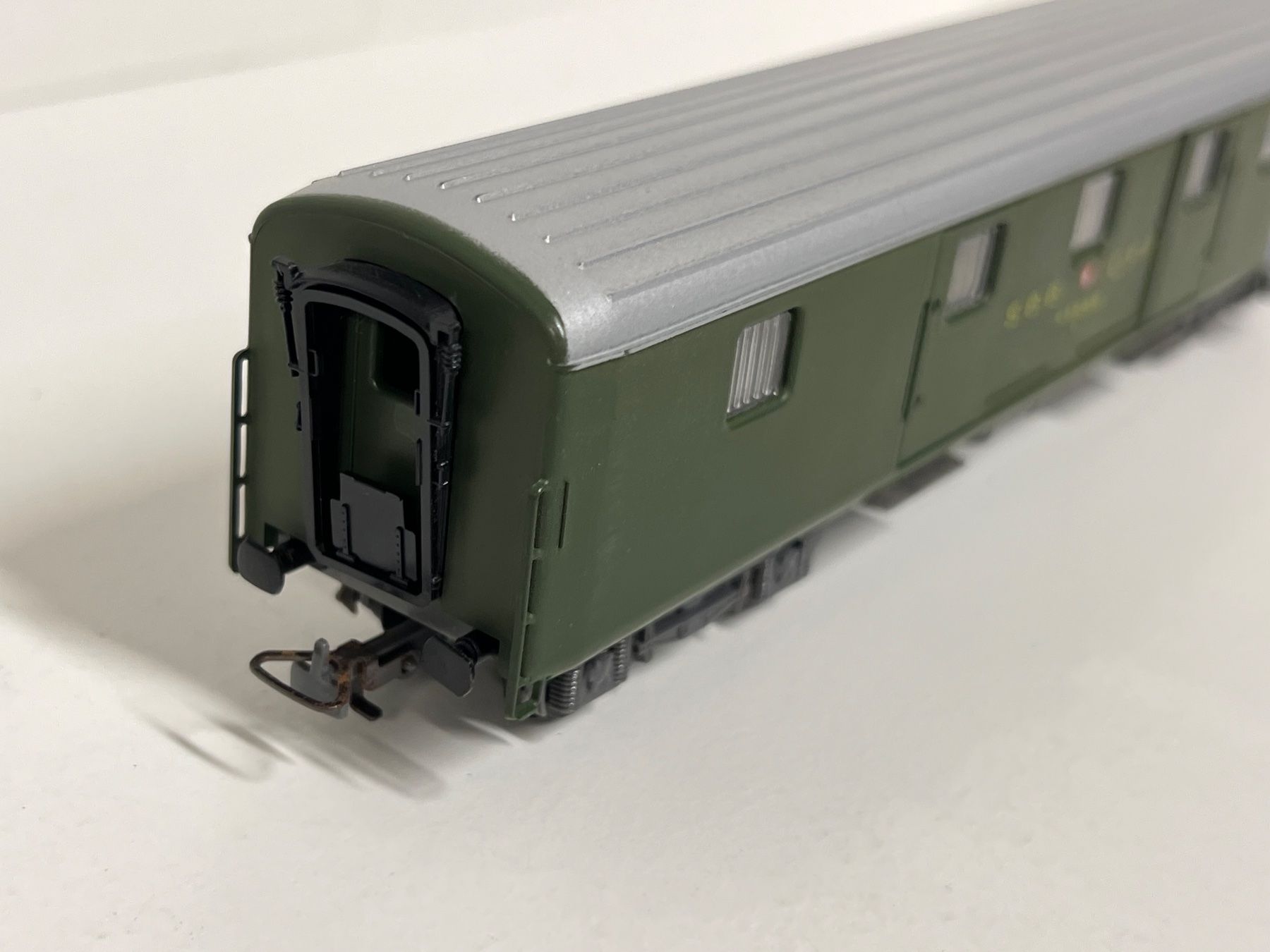 Kleinbahn Modellini di ferrovie: KLEINBAHN Gepäckwagen  SBB CFF FFS   H0 DC – Usato da Neuenhof venduto da ludovicco 2