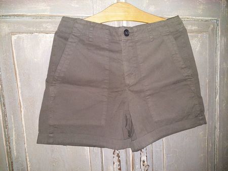 Graham&Spencer Velvet . Shorts olive 6/36