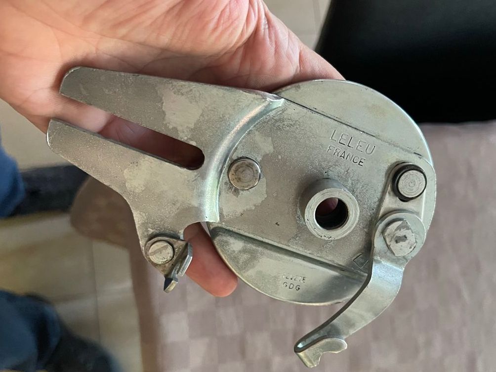 Puch Parti ricambio per ciclomotori: Puch Maxi N ceppo freni vecchio modello – Nuovo (secondo la descrizione) da Novazzano venduto da Mich1974 2