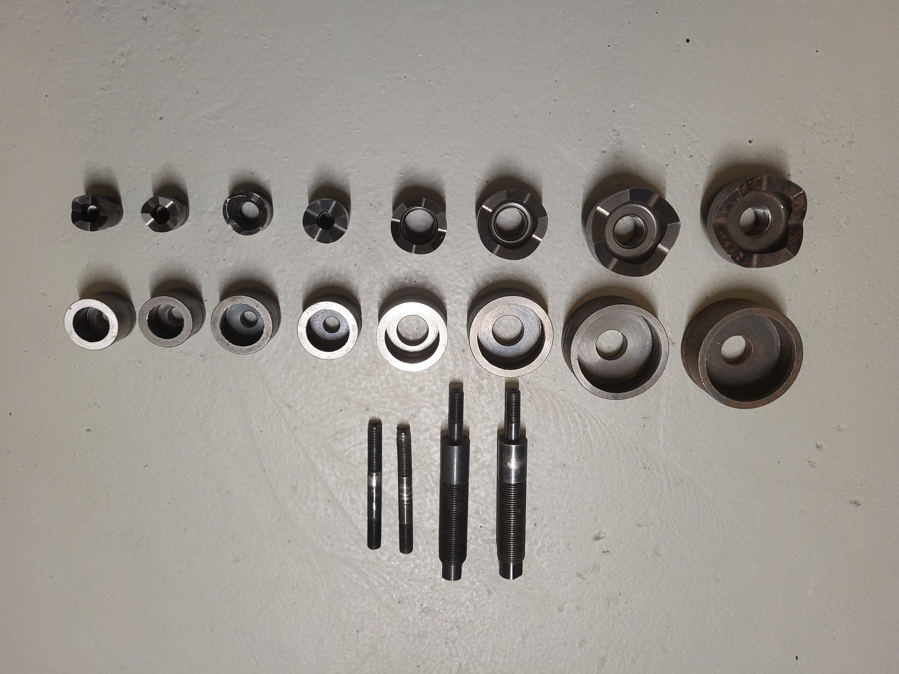 Tutti gli attrezzi: Handbetätigte Hydraulik-Stanzpumpe – Usato da Eschenbach LU venduto da Orinam 2