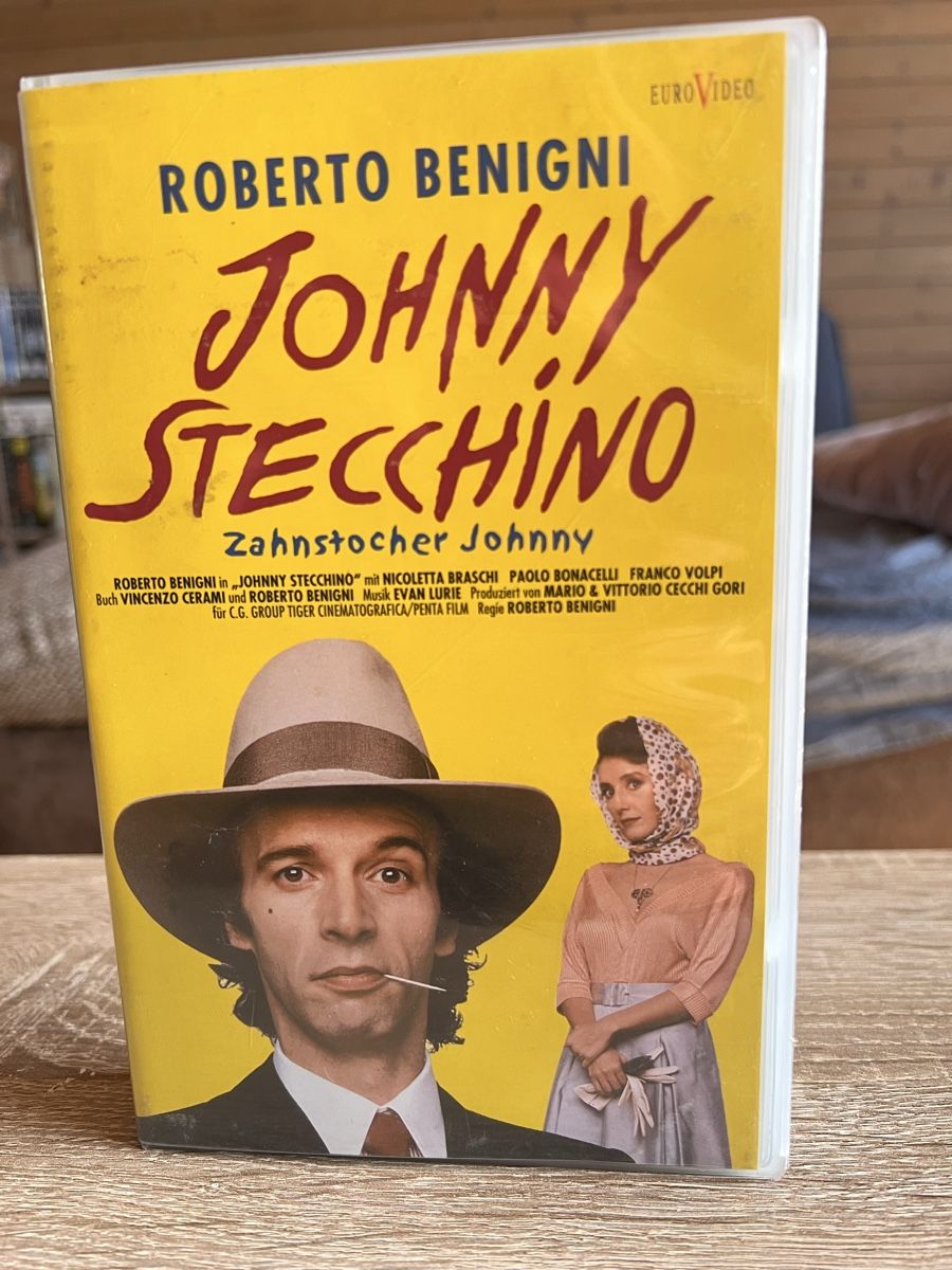 Tutti i VHS: VHS Johnny Steccino läuft einwandfrei – Usato da Aadorf venduto da Schwarzschlumpf1972