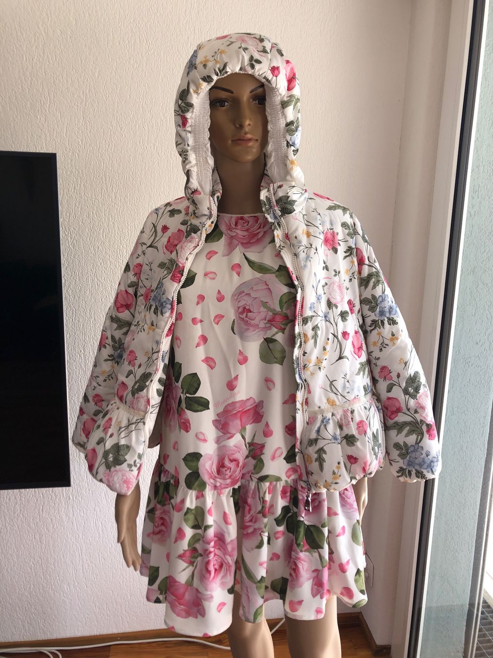 Monnalisa Giacche & Cappotti: Jacke Mädchen Monnalisa – Usato da Zollikofen venduto da lorik007 1