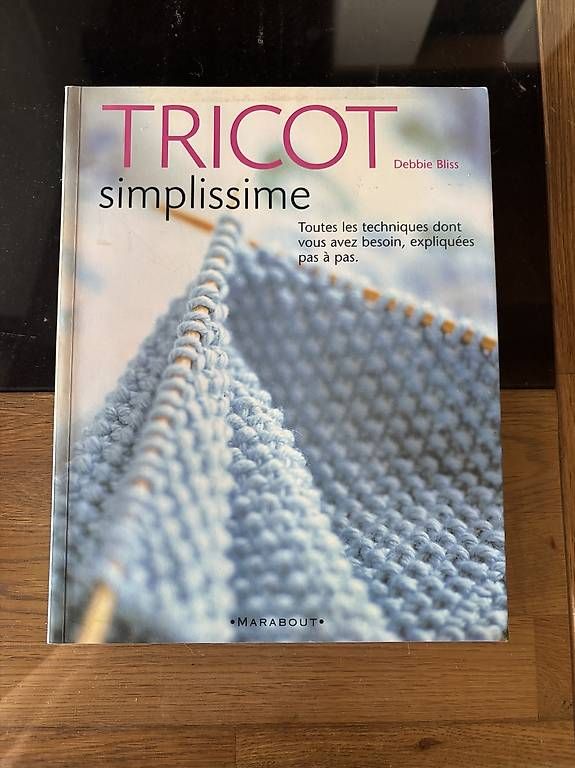 Bücher: Livre Tricot simplissime – Neu (gemäss Beschreibung) aus Perroy von barballalla
