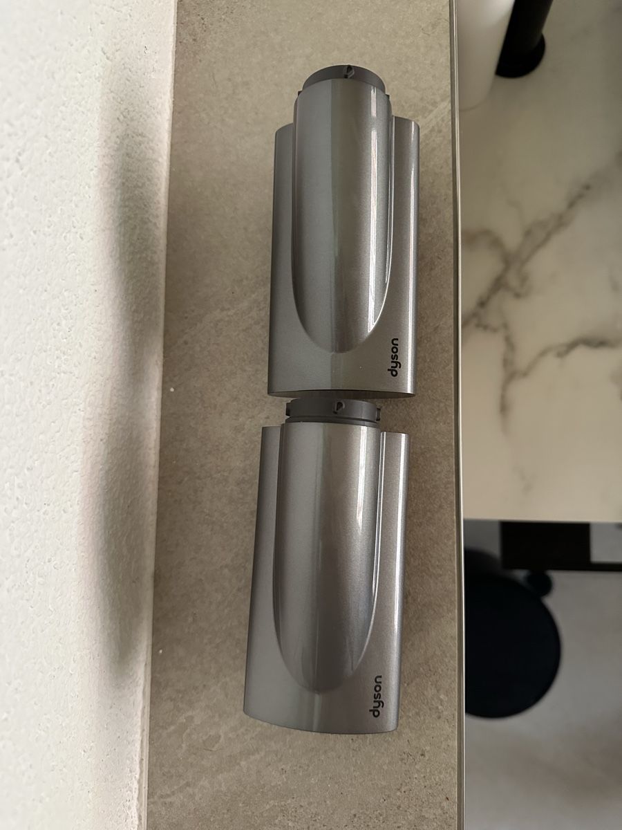 Dyson Asciugacapelli: Dyson Airwrap 2 Brüstenaufsätze – Usato da Brügglen venduto da niinelii 1