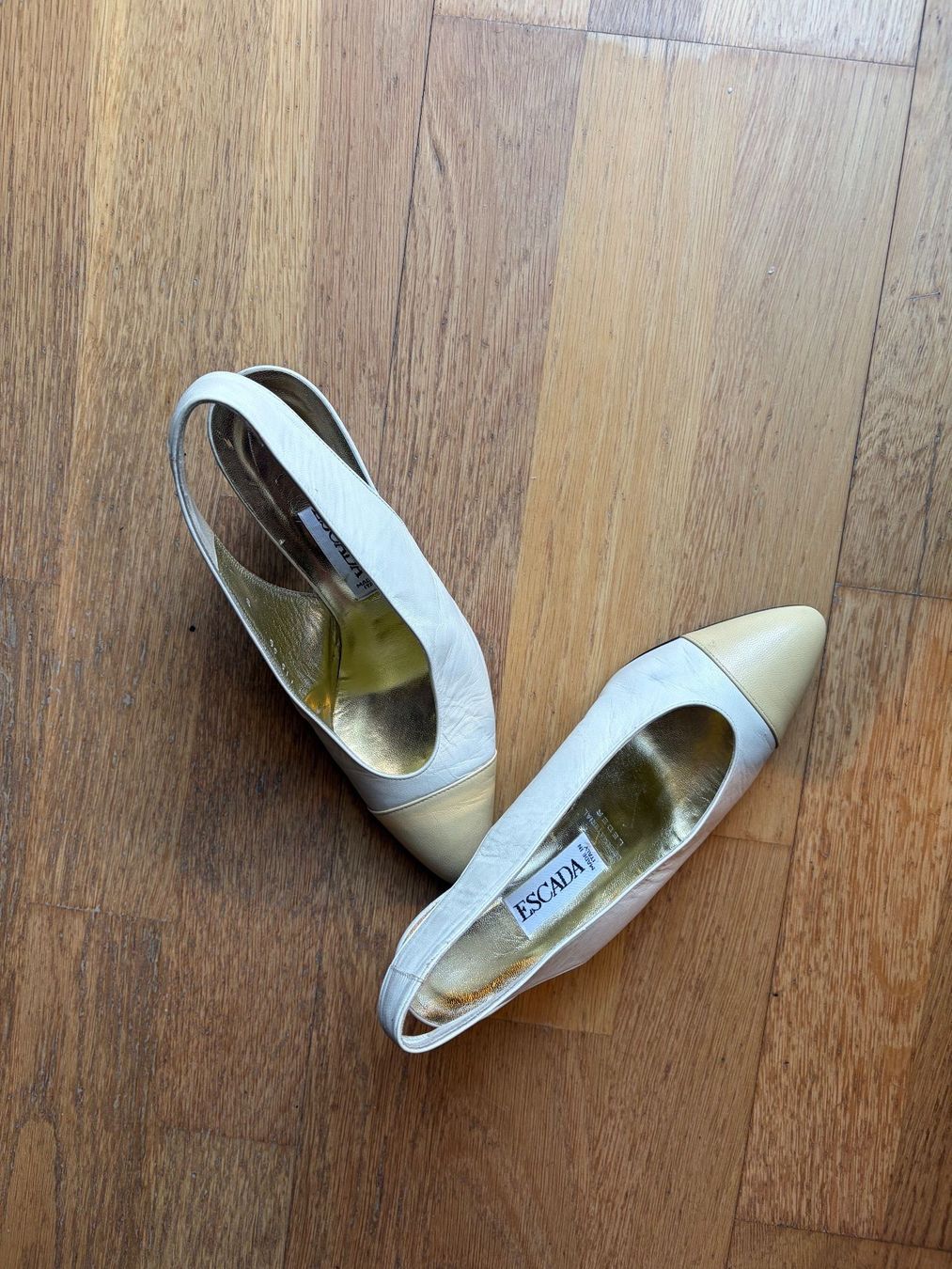 Escada Scarpe da donna: Escada Vintage Pumps Leather 36 – Usato da Luzern venduto da AM2nd