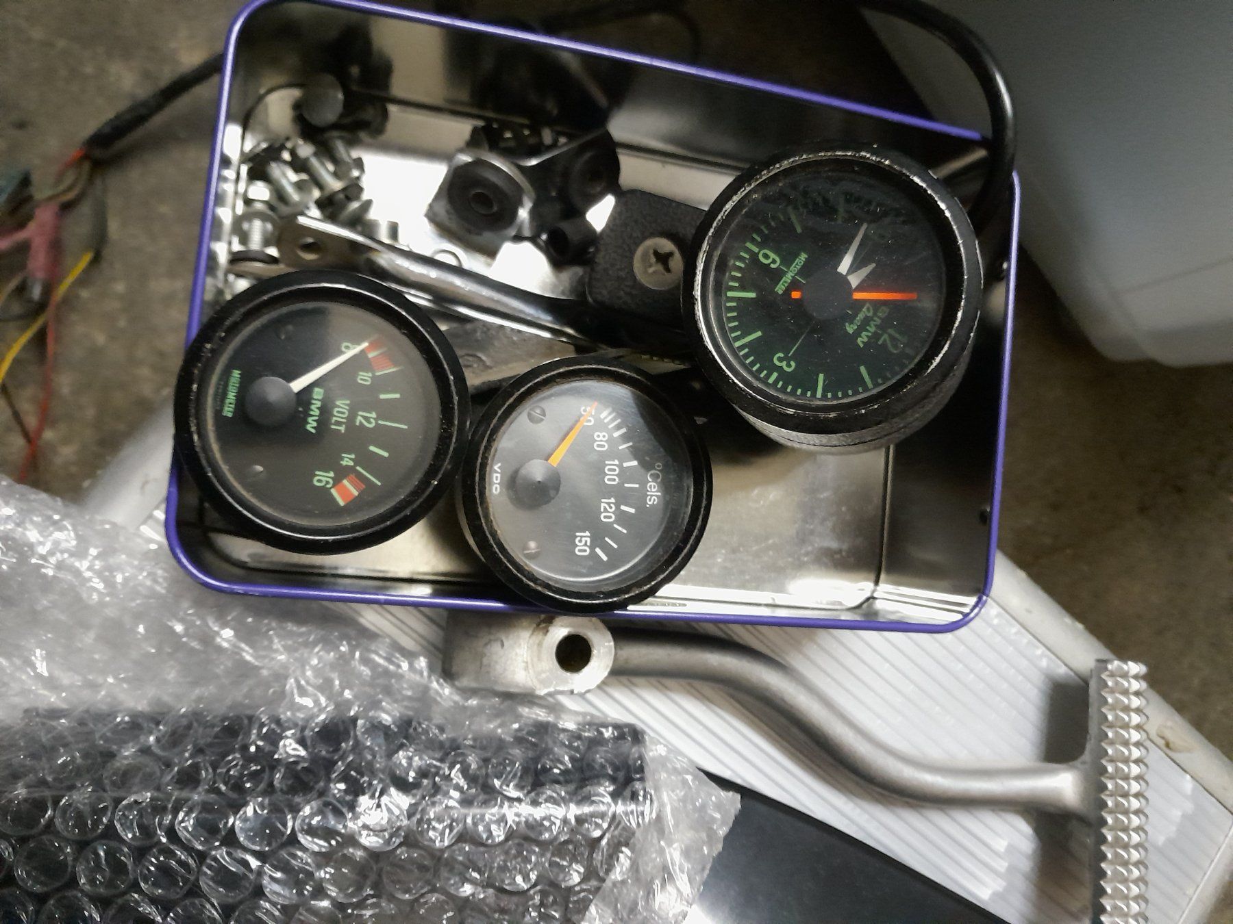 BMW Alle Motorradersatzteile: BMW R75 R80 R100 Teile Paket – Gebraucht aus Bern von DocPepper137