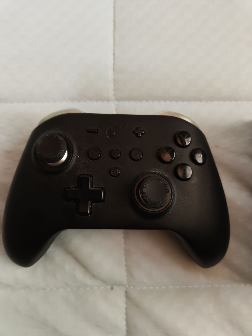 Manettes: 8BitDo Pro Controller KingKong2 NEU OVP – D'occasion à Hohenrain par flt_d6vx 1