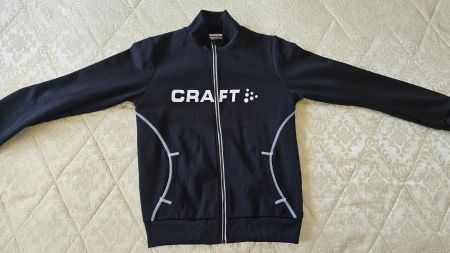 Sportjacke Craft Gr. 146-152 und Mütze