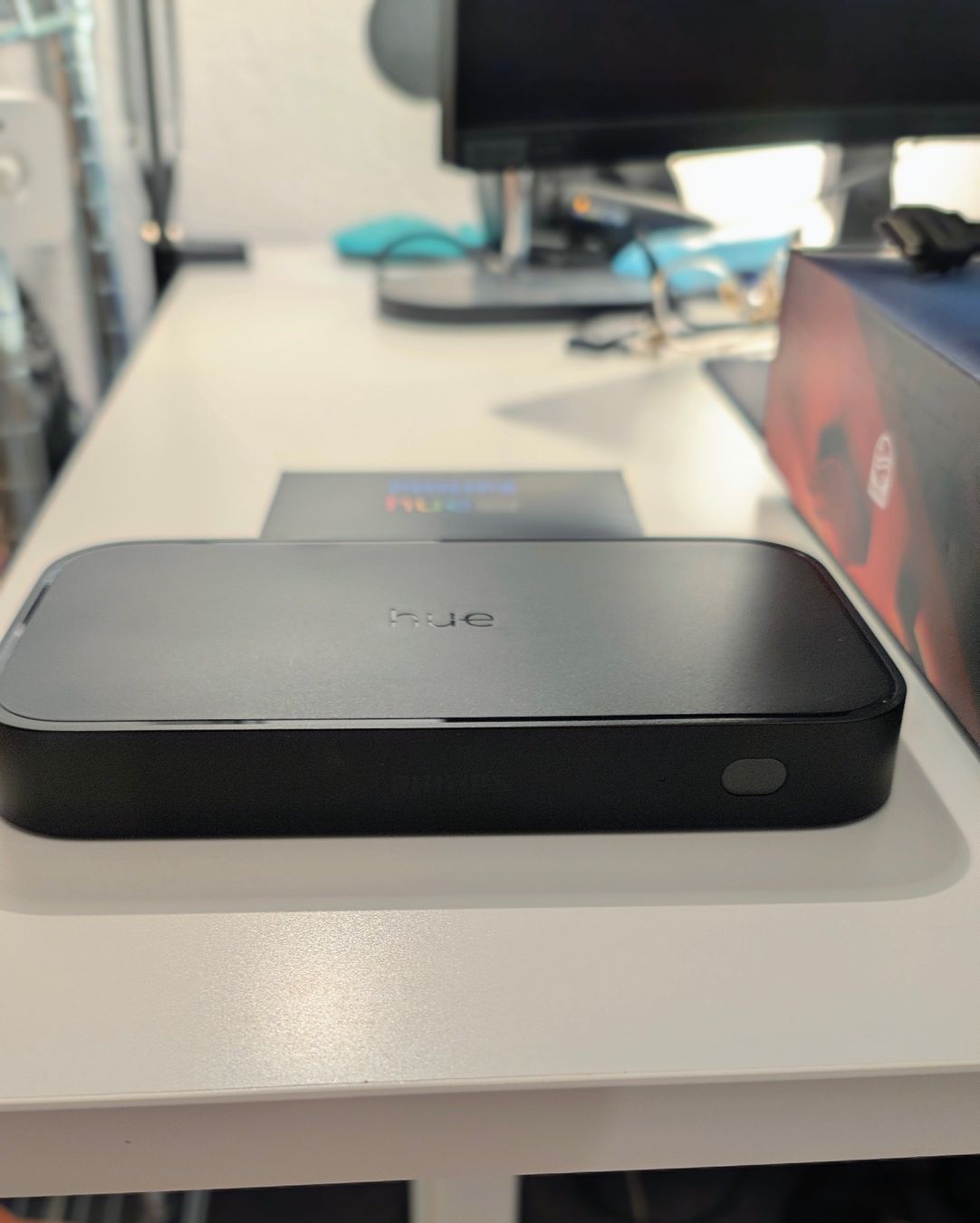 Philips Home Cinema: Philips Hue Play Sync Box Generation 2 – Usato da Sugnens venduto da kfl_jqt8 2
