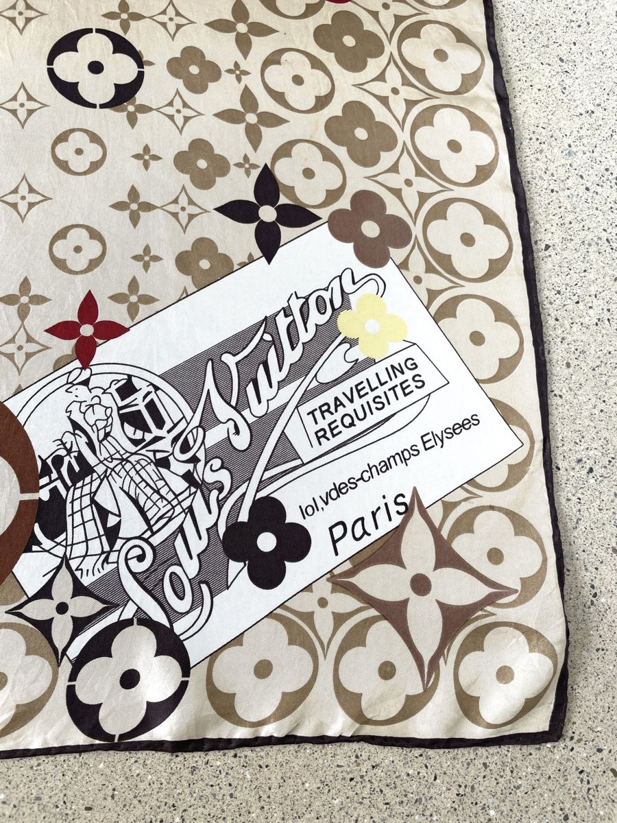 Louis Vuitton Foulards & écharpes: Louis Vuitton Seiden Schal – D'occasion à Stäfa par Nicole093 4