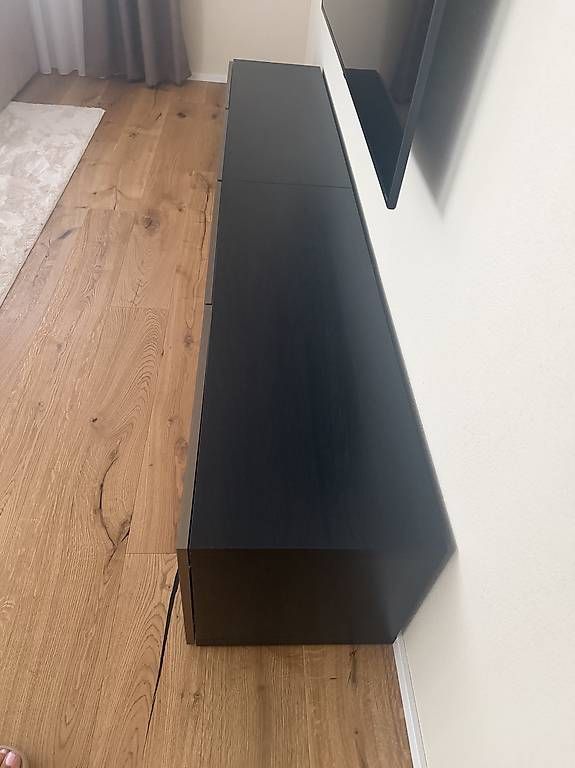 Ikea Meubles TV: TV Kommode Besta – D'occasion à Bütschwil par dan_g7cw 1