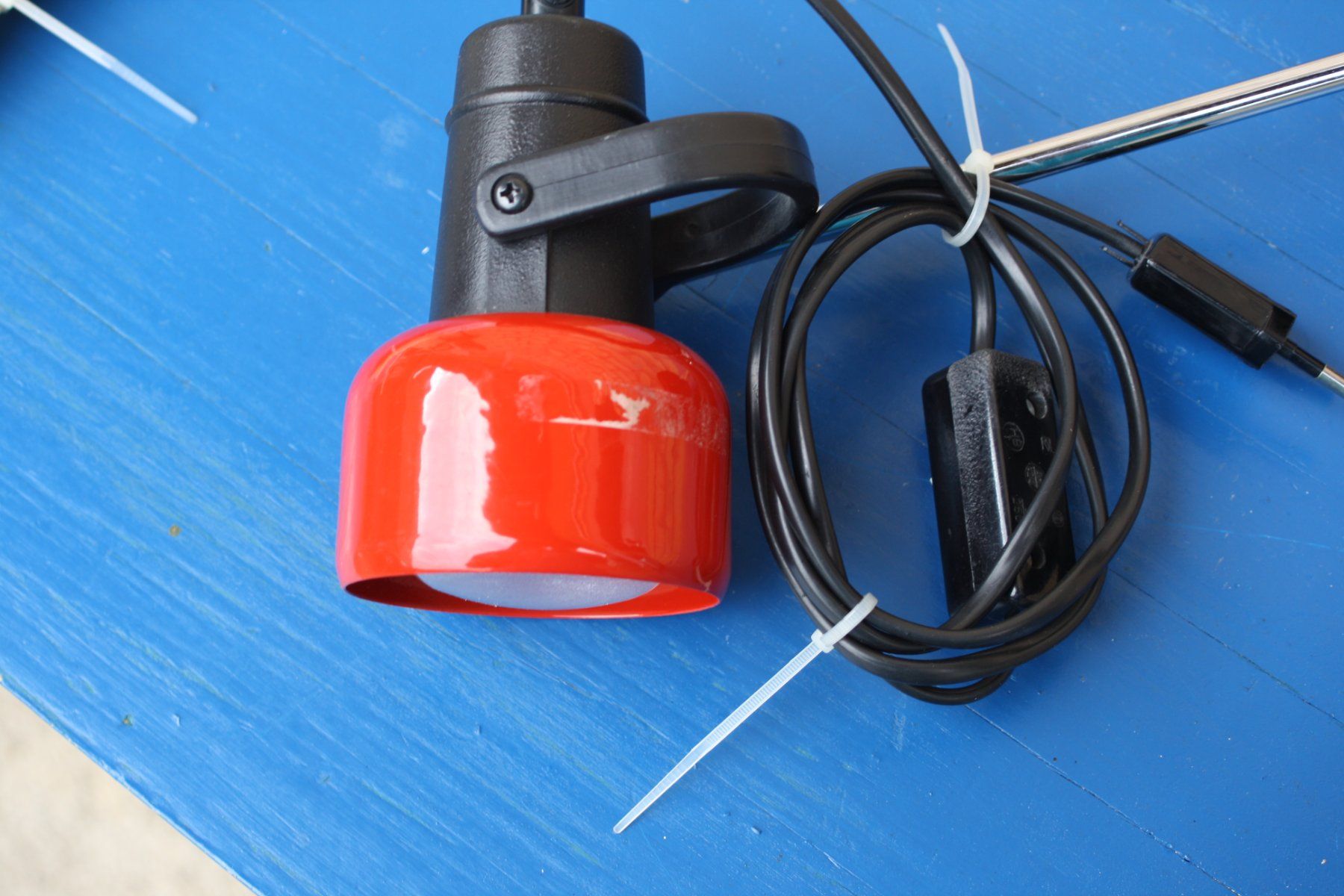 Lampen: VINTAGE TISCH LAMPE MIT LED BIRNE – Gebraucht aus Wauwil von Pneuedy 6