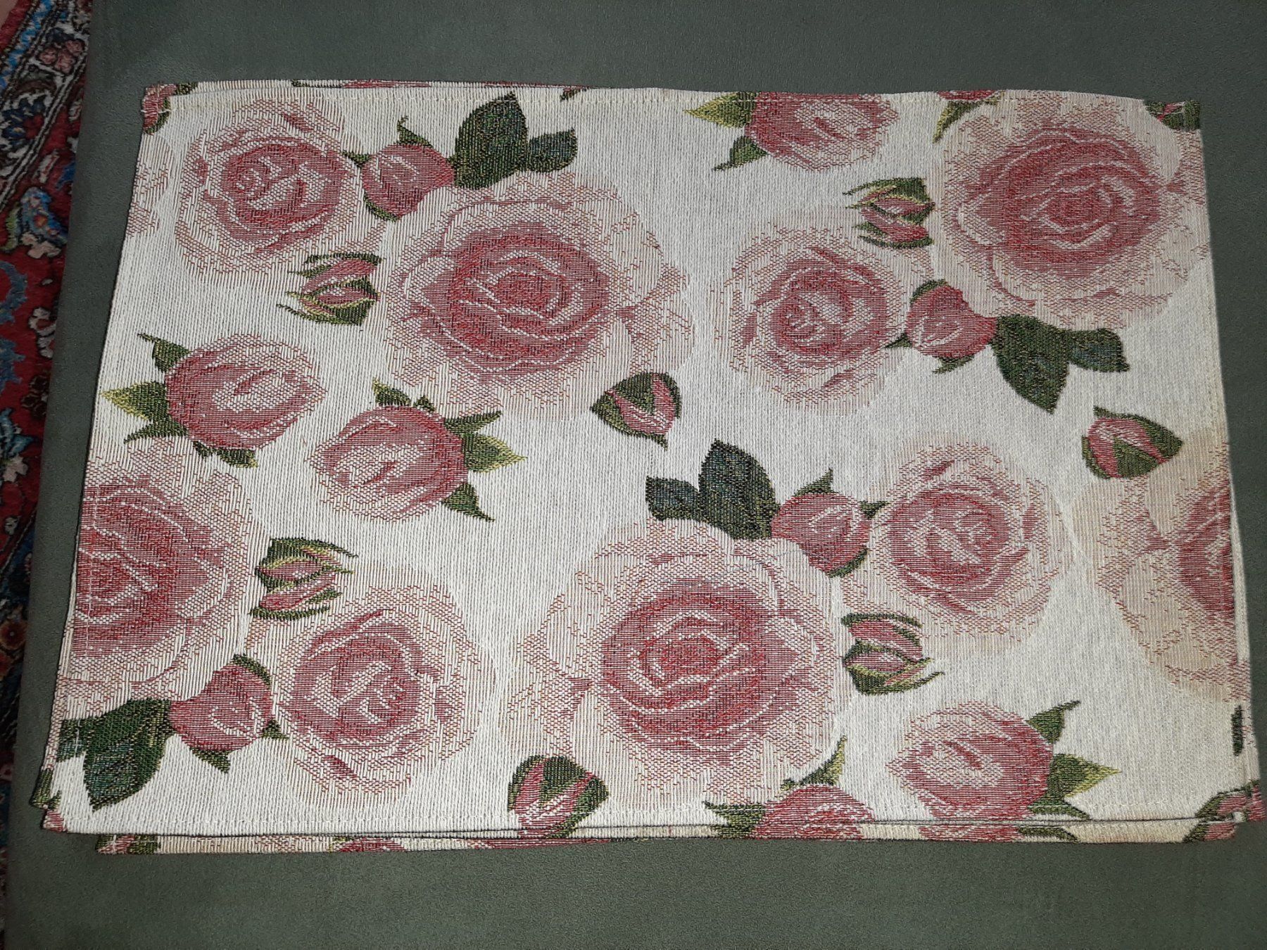 Komplettküchen: 4 TISCHSETS IM ROMANTIK LOOK ROSEN – Neu (gemäss Beschreibung) aus spreitenbach von lumbalplatte 3