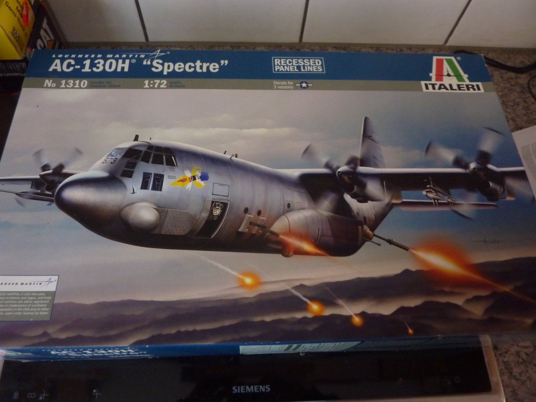 Kit di modellismo & Modellini statici: AC-130H SPECTRE – Nuovo e nell'imballaggio originale da Balsthal venduto da bouteliee