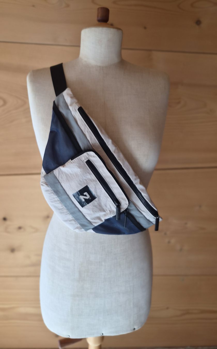 Taschen: Hip Bag von ZWEI – Neu (gemäss Beschreibung) aus Madiswil von takinu
