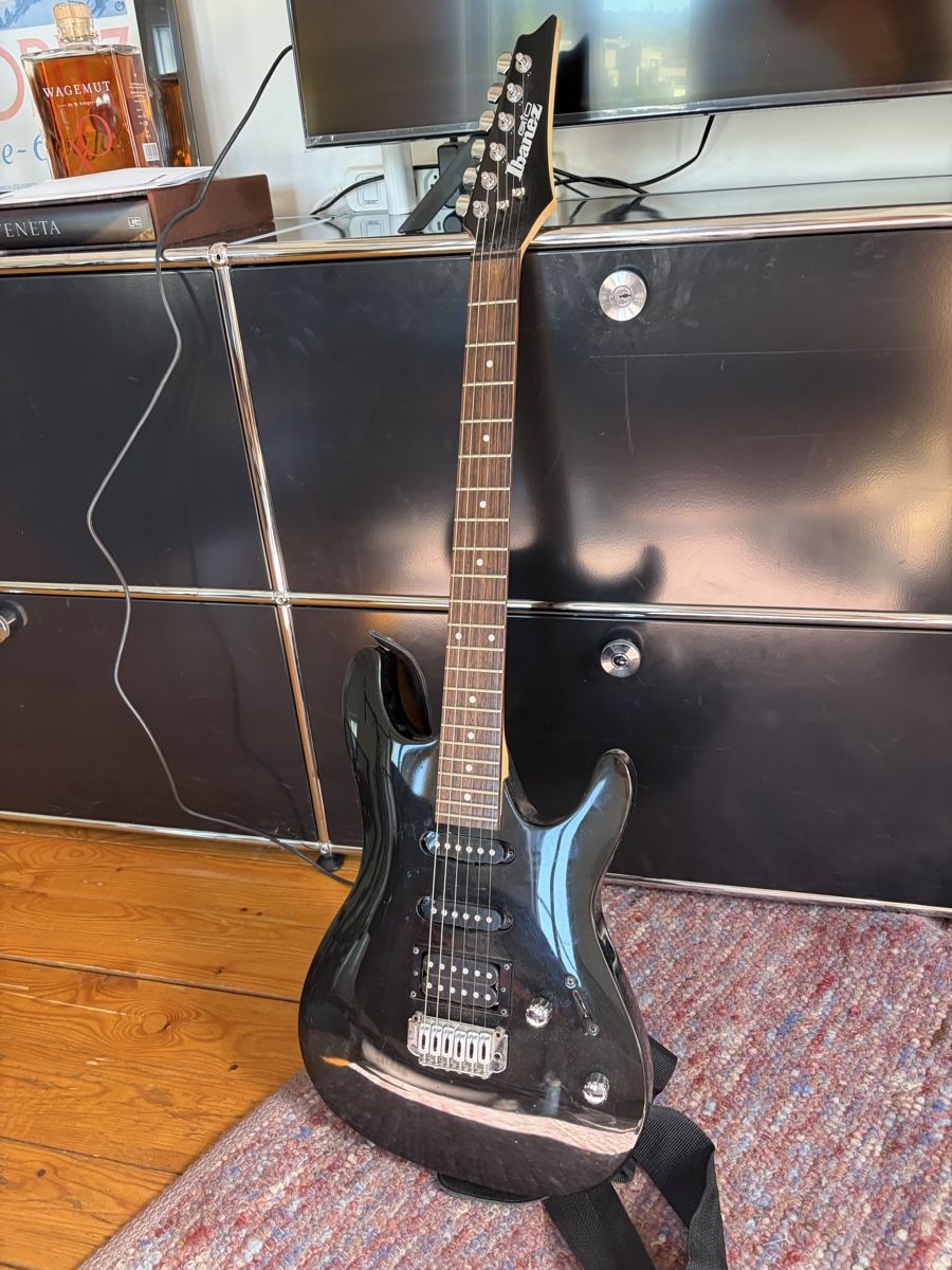 Ibanez Instruments de musique: Ibanez E-Gitarre – D'occasion à Thalwil par marcel_geb