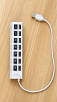 SCHNÄPPCHEN – 7 Port USB Hub mit Einzelschalter – WIE NEU