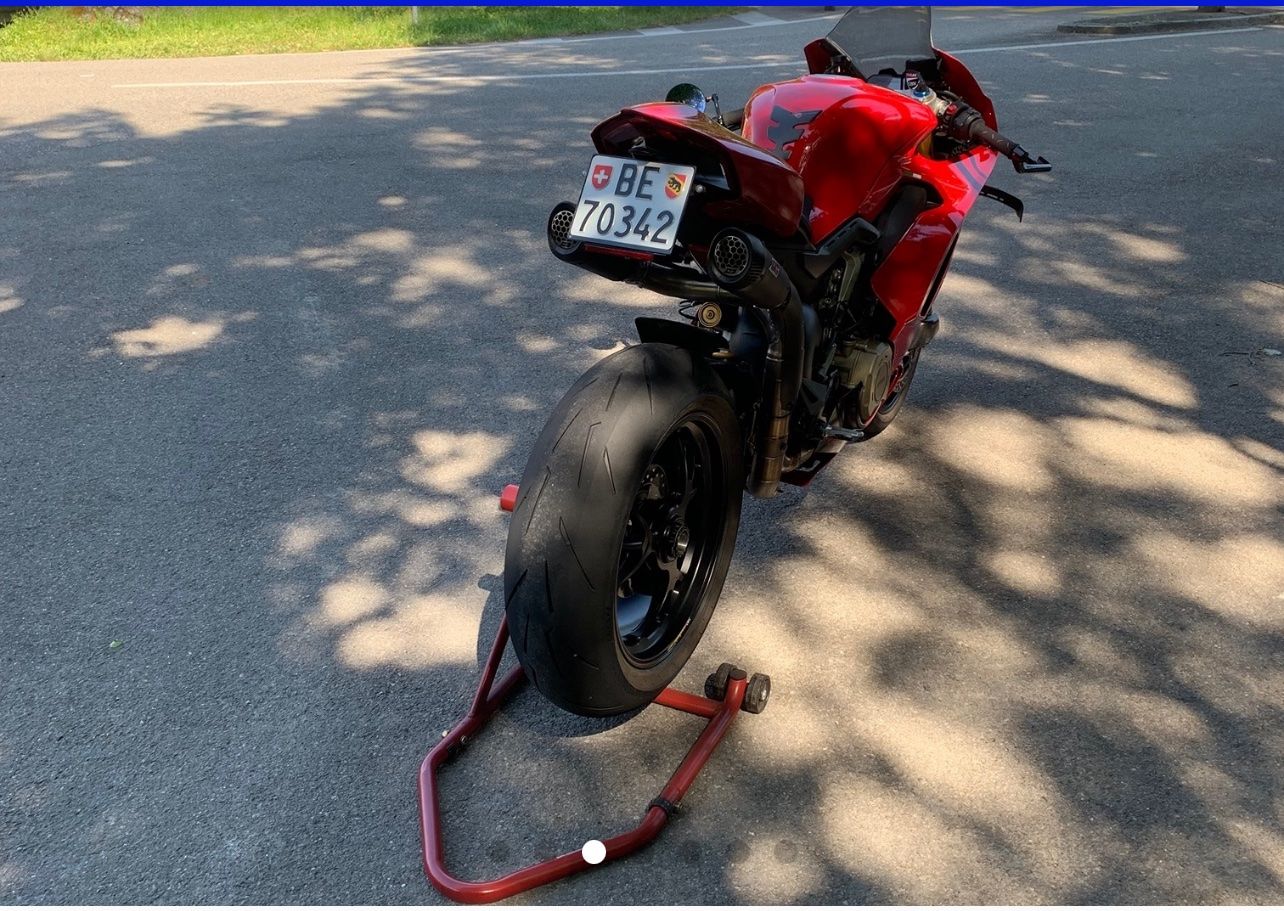 Ducati Strada: Ducati Panigale 1.Hand inkl. Garantie – Usato da Riedholz venduto da Riedholz-Garage 4