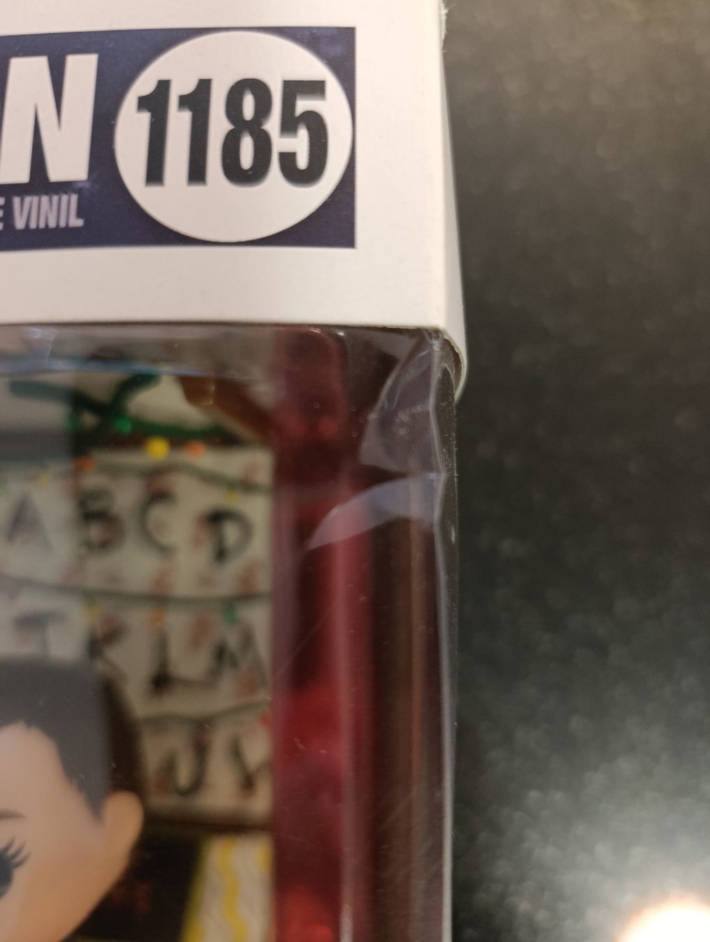 Funko Statuette: Funko Pop Deluxe Stranger Things Eleven 1185 exclu Amazon – Usato da Yverdon-les-Bains venduto da cashkiller 1
