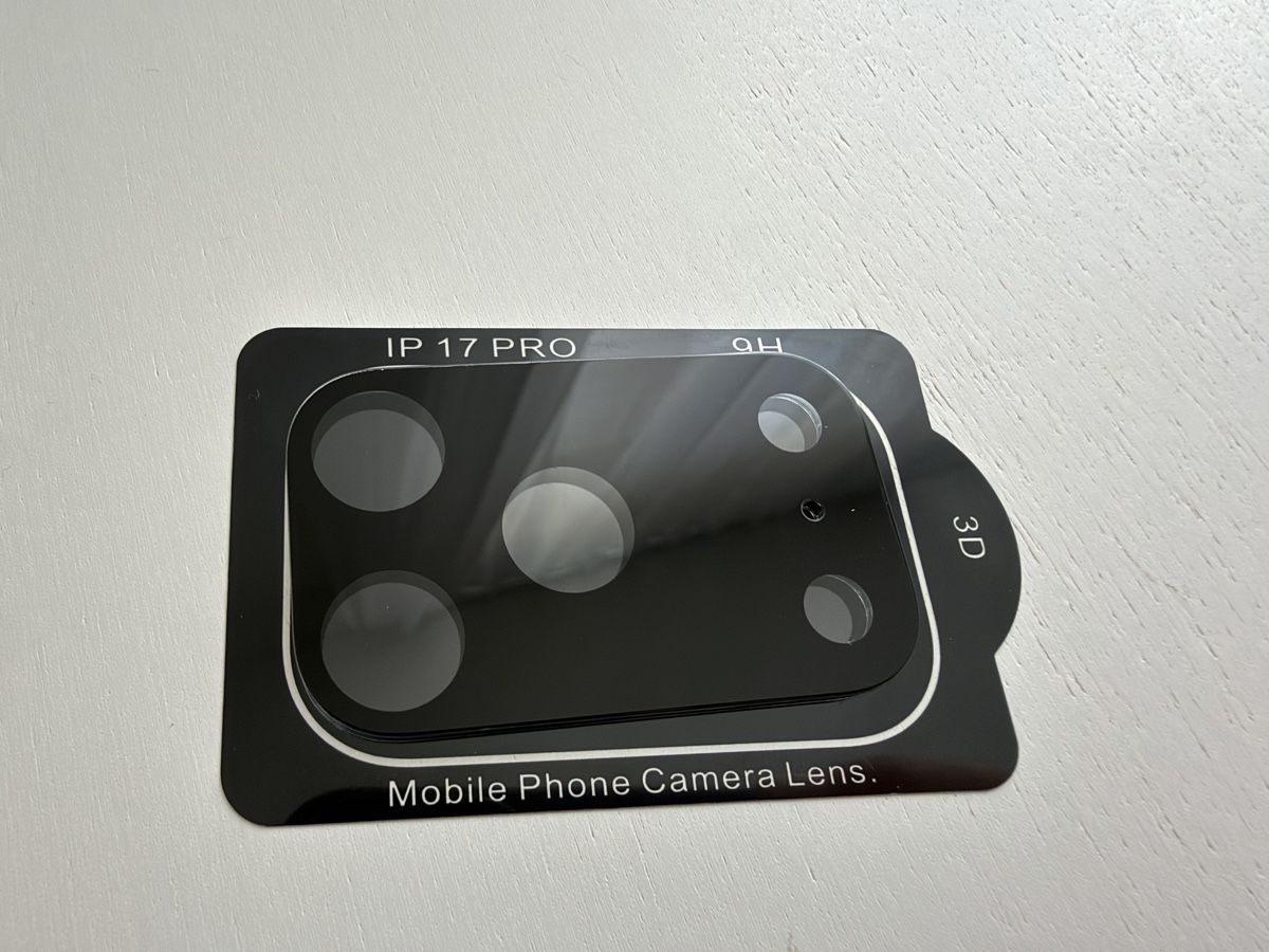 Apple Cover & Protezioni schermo: iPhone 17/18 Pro camera cover – Nuovo (secondo la descrizione) da Zürich venduto da jankais3r