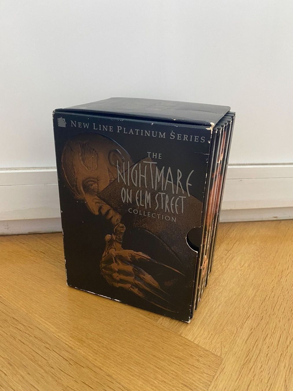 Tutti i DVDs: THE NIGHTMARE ON ELM STREET COLLECTION – Usato da Interlaken venduto da p-real