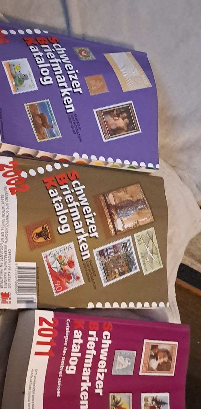Libri: Schweizer Briefmarken Kataloge 2006, 2008, 2011 – Usato da Schötz venduto da Alesig71